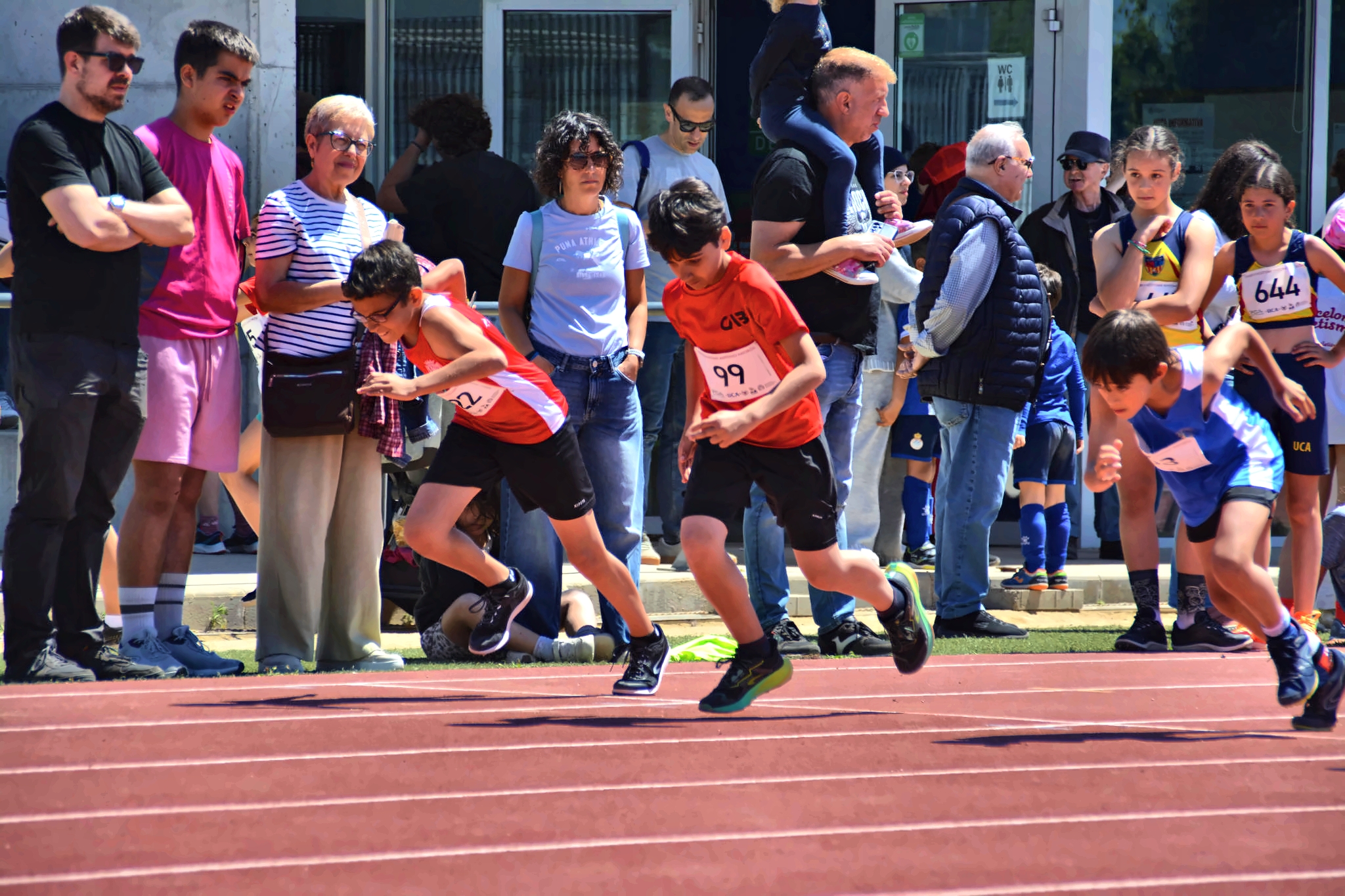Club Atletisme Badalona - Escola
